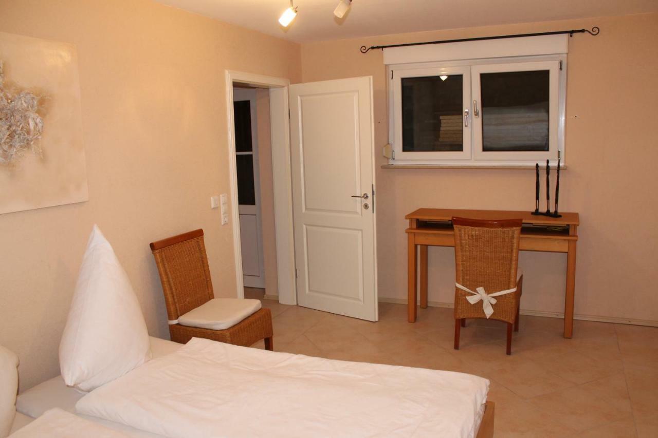 Villa In Seenahe Badesee Ehmetsklinge Zaberfeld ภายนอก รูปภาพ